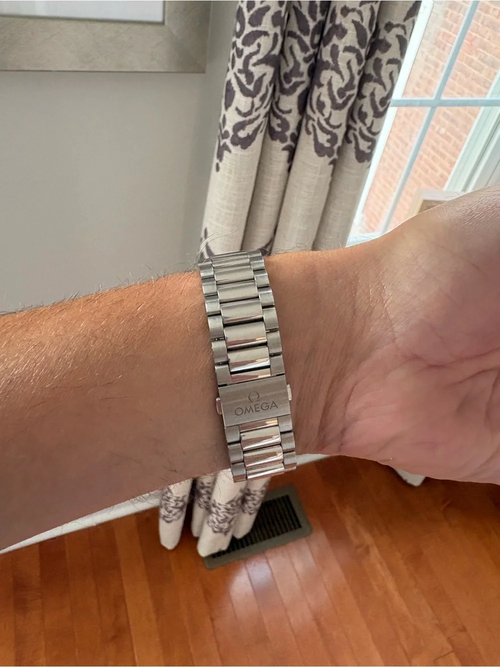 Omega Aqua Terra Sandstone 38 mm
